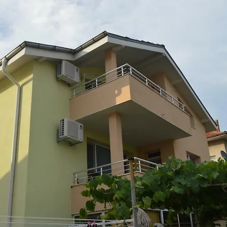 Maison d'hôtes Yanis 3*