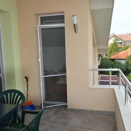 Yanis 3* Csernomorec